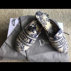Dior embroidered mule slippers Original price 790